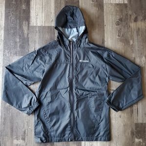 Columbia jacket. Women’s size XL on tag but please note this fits like a M.